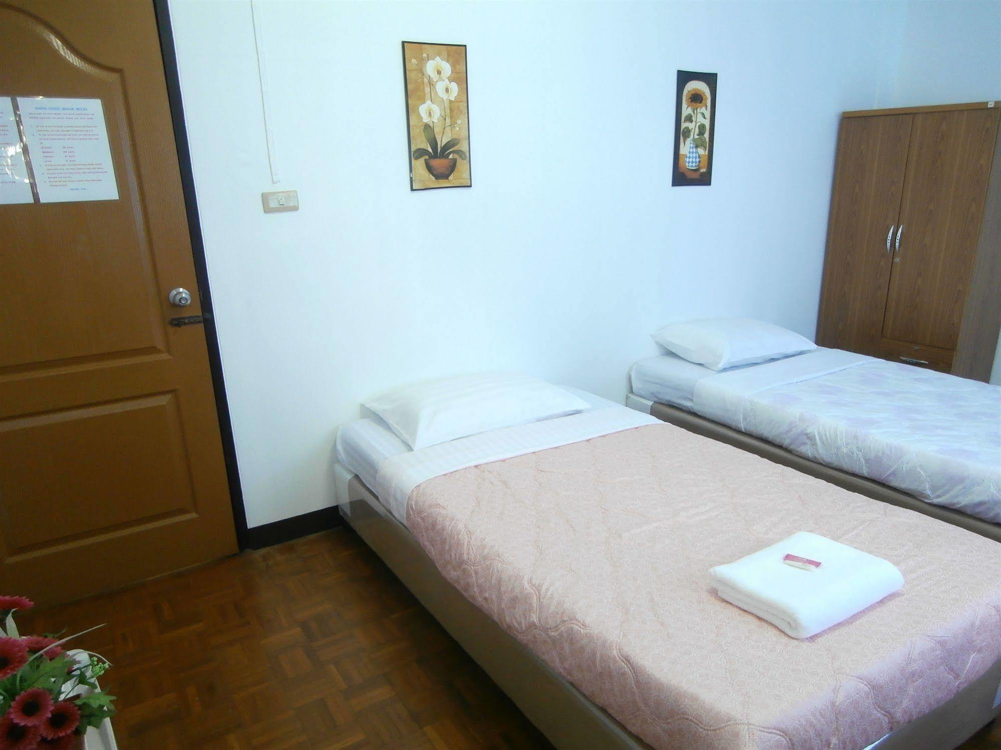 Nonni Guesthouse Chiang Mai Exterior photo