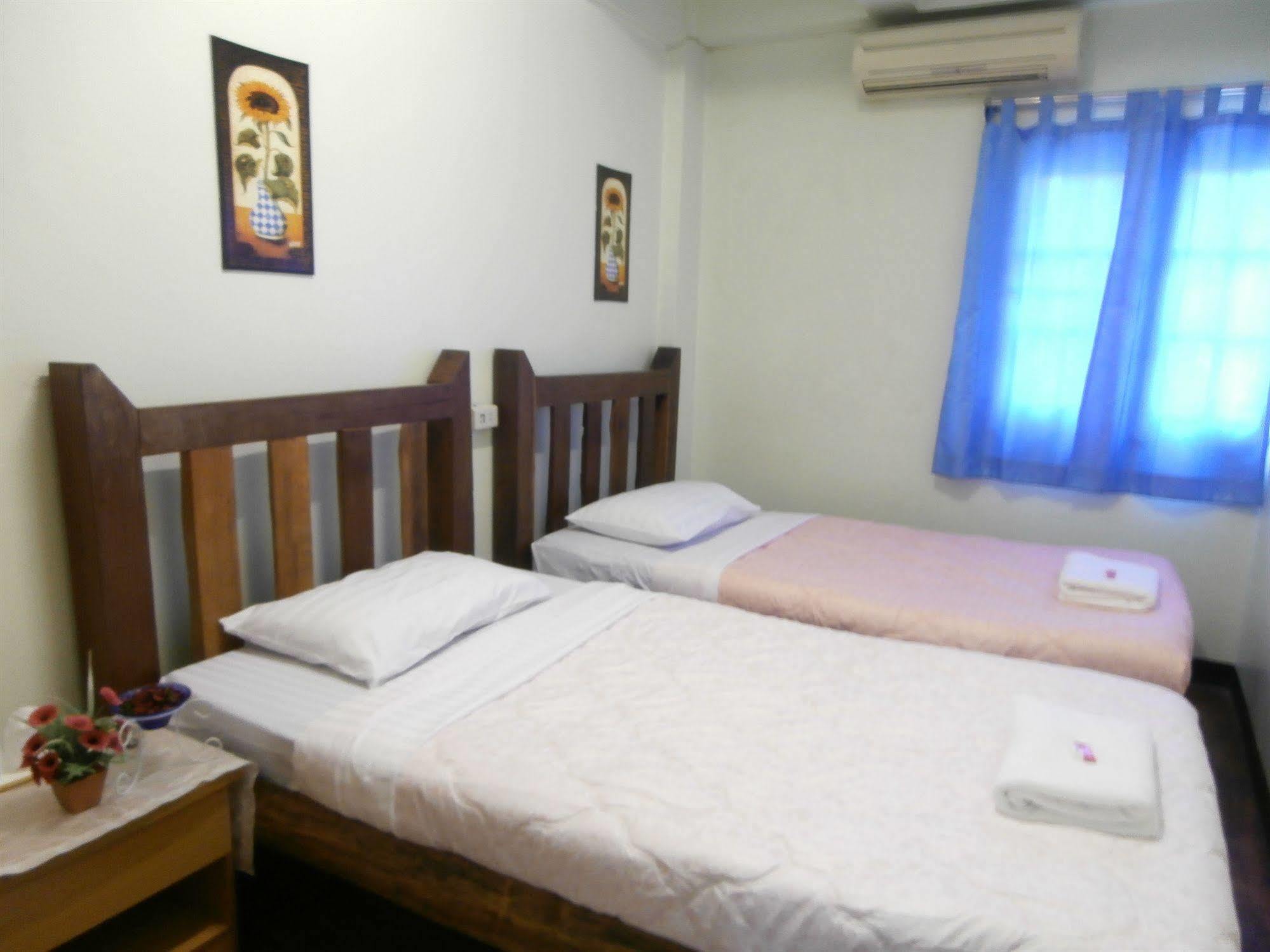 Nonni Guesthouse Chiang Mai Exterior photo