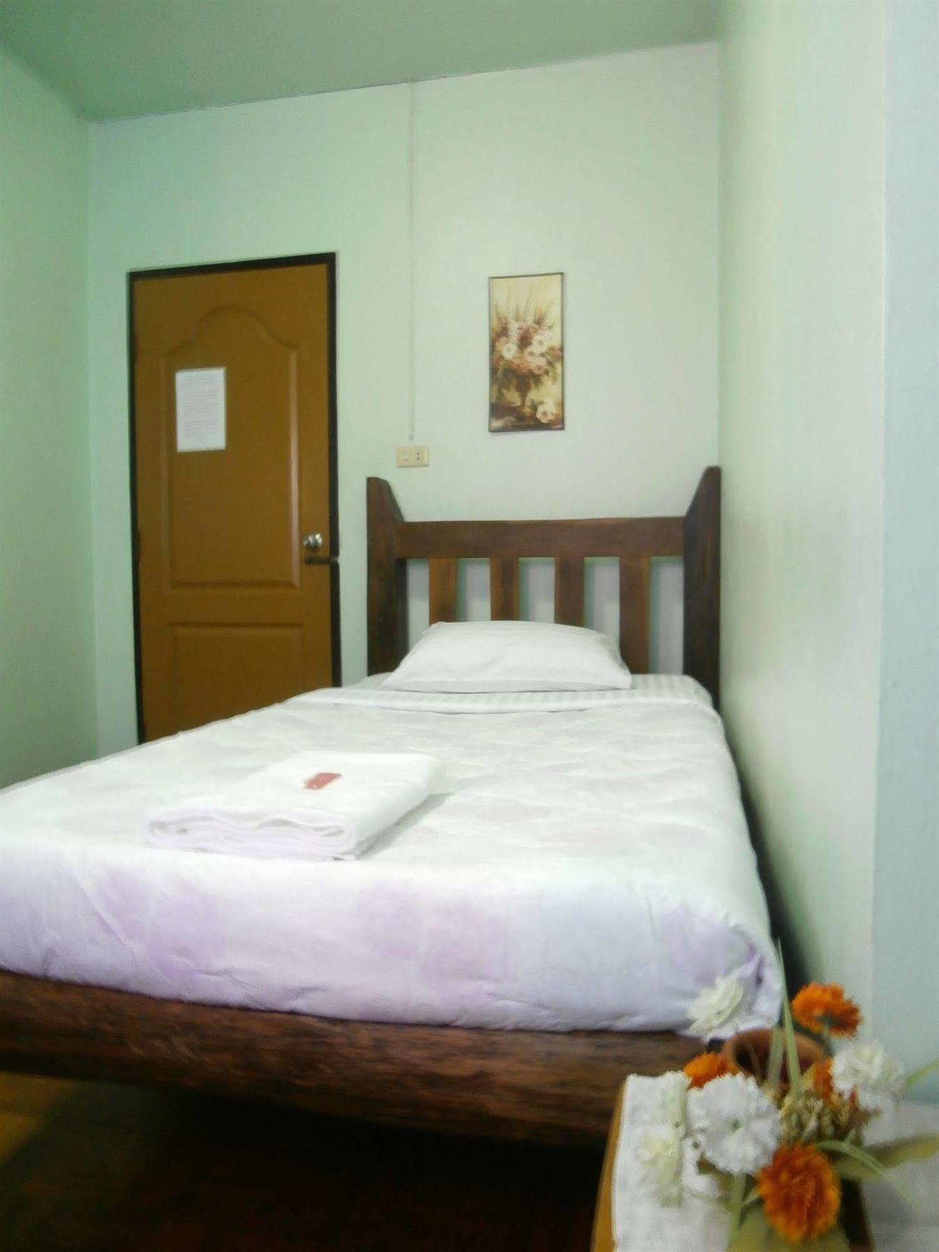 Nonni Guesthouse Chiang Mai Exterior photo