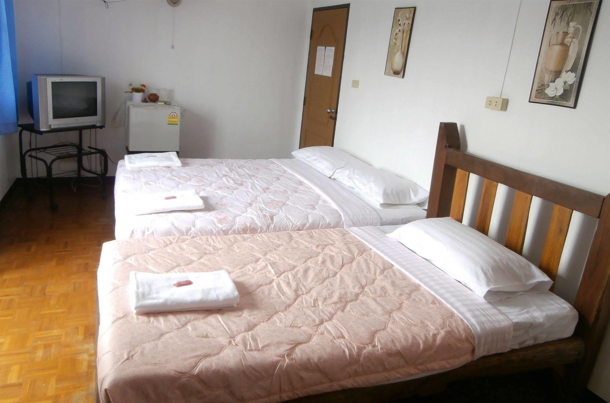 Nonni Guesthouse Chiang Mai Exterior photo